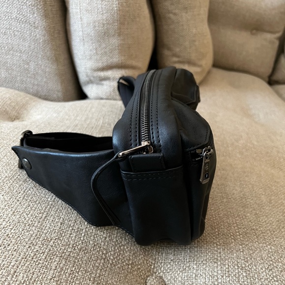 Longchamp Le Pliage Cuir Leather Black Belt Bag - Picture 9 of 13
